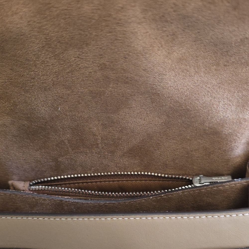 Coach Tan and Cream Top Handle Tabby 20 - Picture 3 of 11